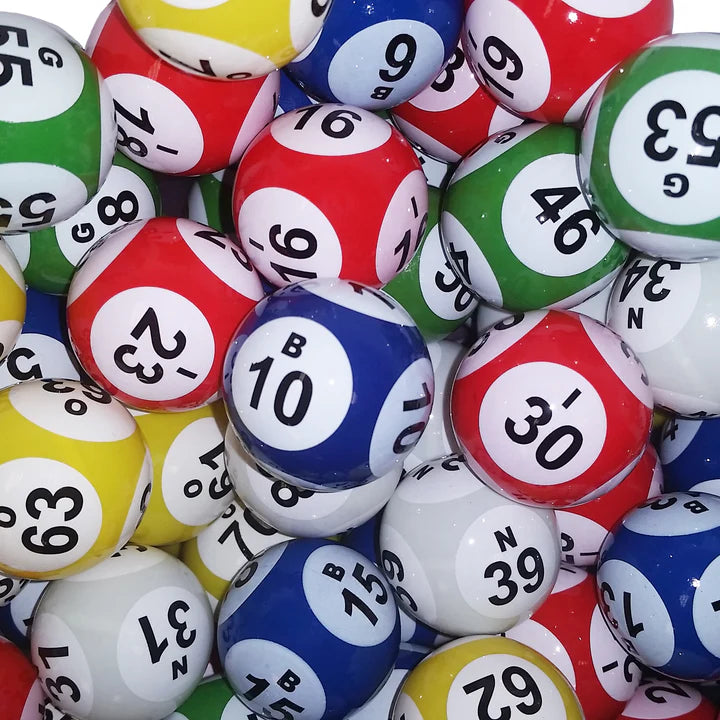 Bingo Balls – colored - 6 SIDED